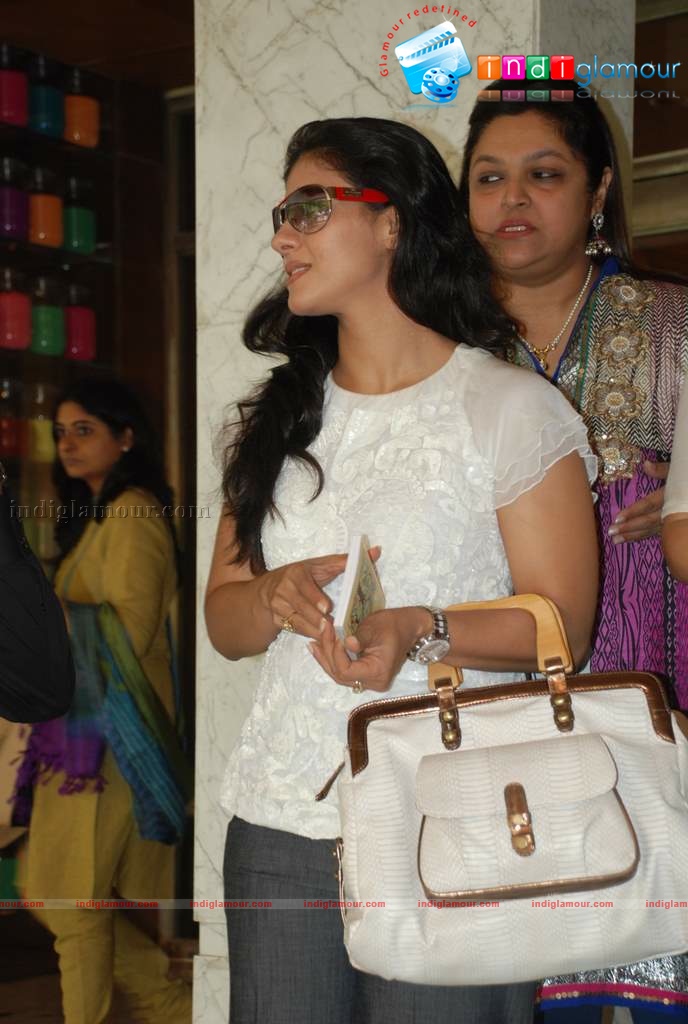 Kajol at Indian Merchant Chambers Women Entrepreneurs exhibition  Event hd photo